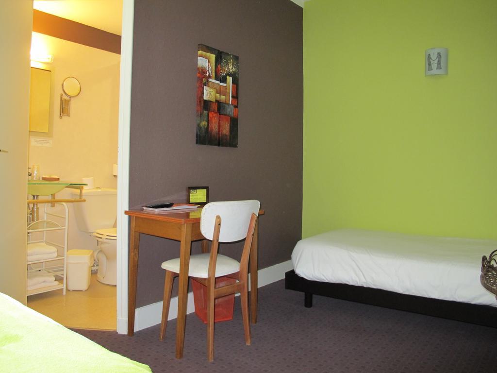 Logis Deshors-Foujanet Hotel Chamboulive Cameră foto